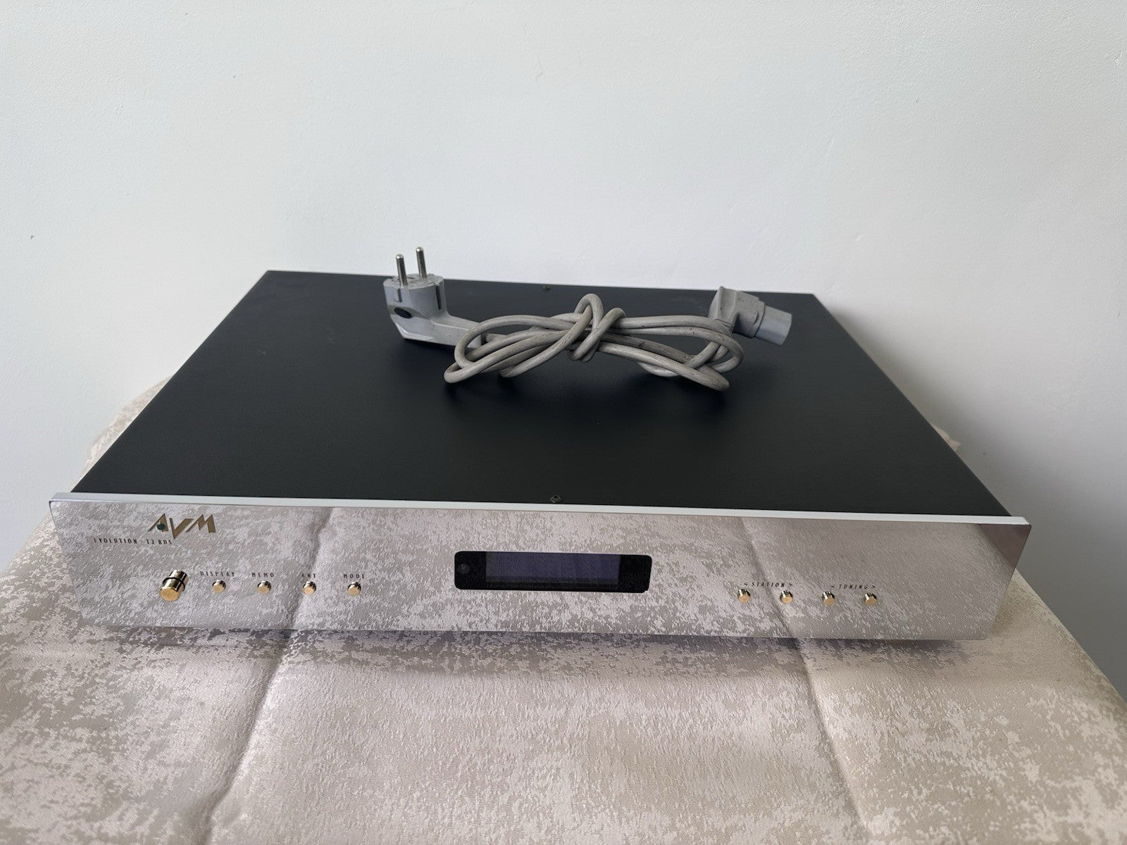 AVM Evolution T2 RDS Radio Tuner Chrom Chrome Vintage Retro