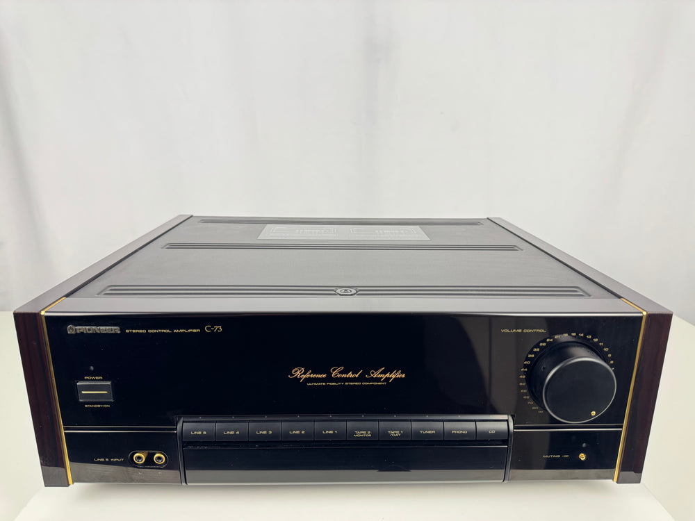 Pioneer Urushi C-73: Vorverstärker aus der High-End-Serie im Geräte-Archiv