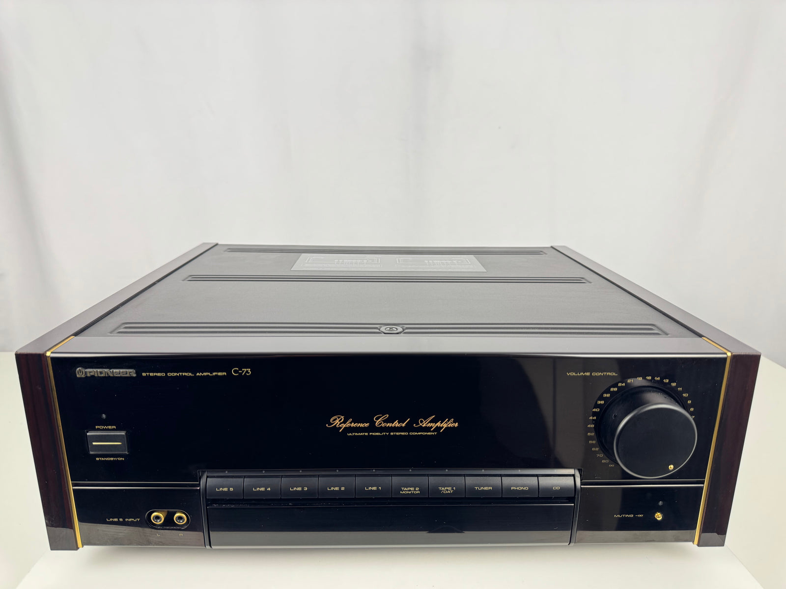 Pioneer Urushi C-73: Preamplifier from the High-End Series in the Archive