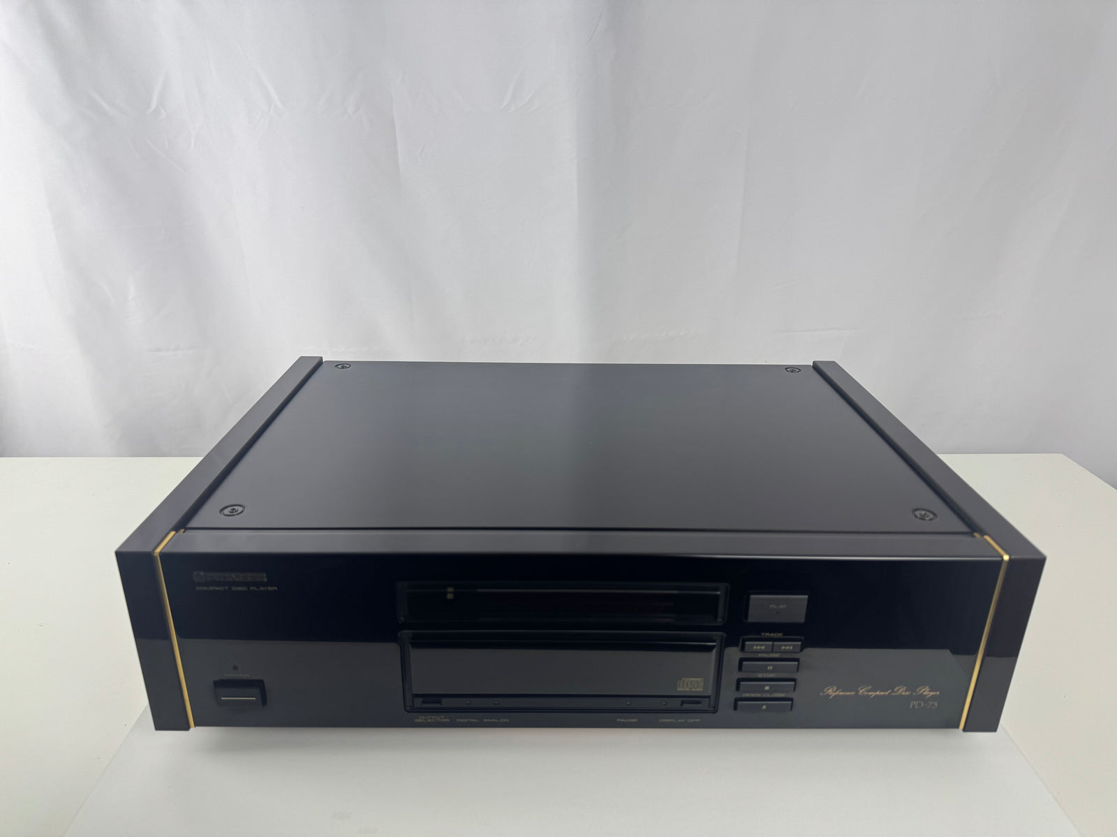 Pioneer PD-73 Urushi CD Player