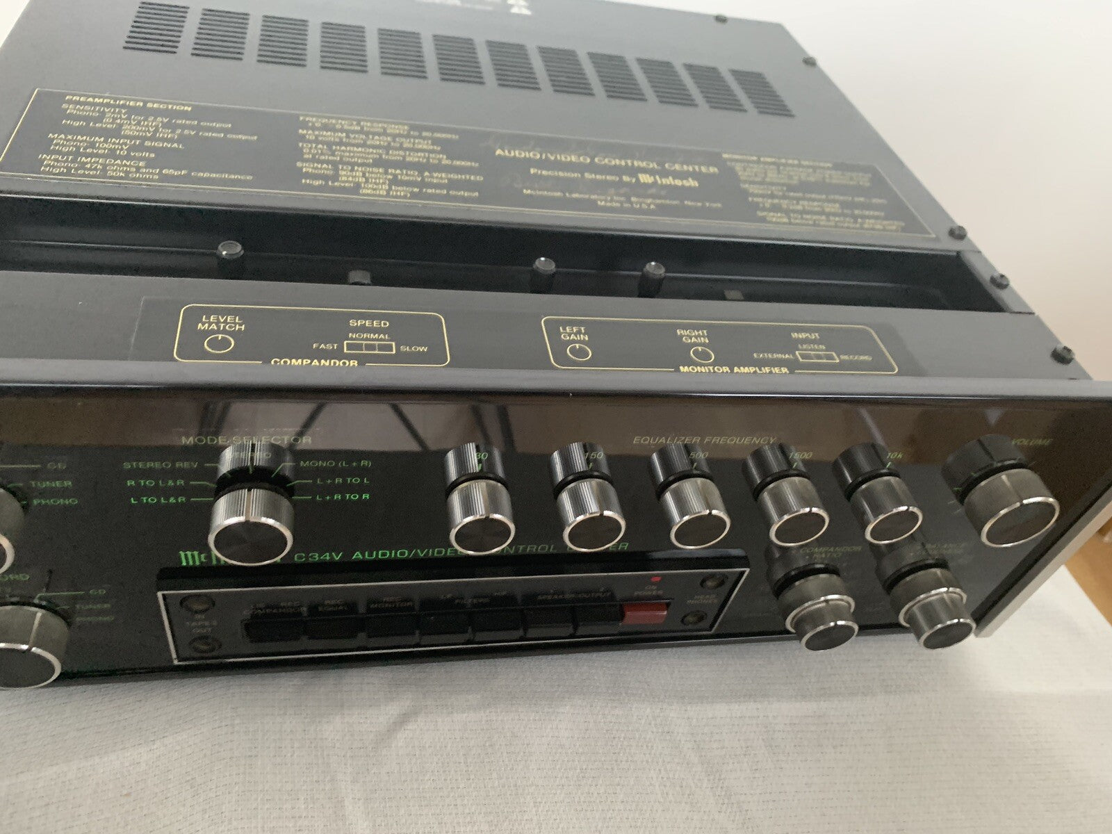 McIntosh C34V High End Vorverstärker Preamplifier Control Schwarz