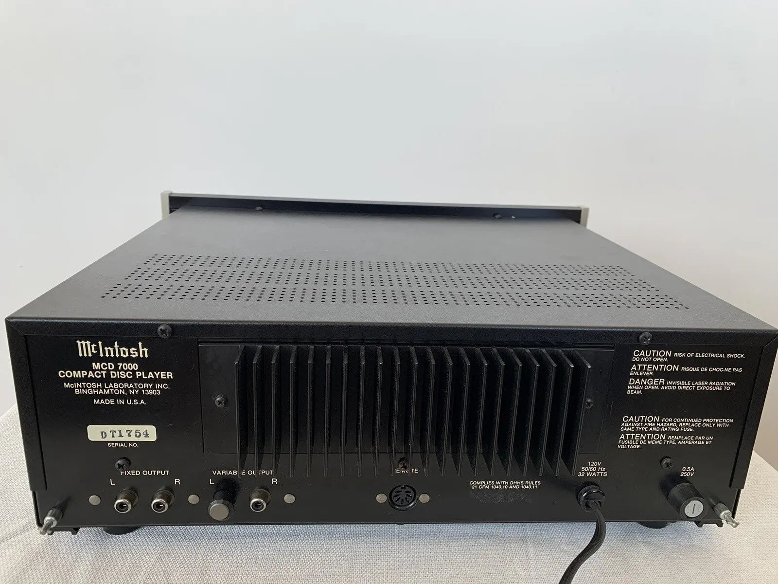 McIntosh MCD 7000 High End CD Spieler CD Player Vintage Retro With Remote (2)