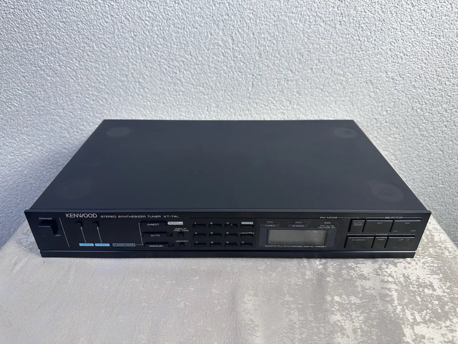 Kenwood KT-74L Tuner Radio Schwarz Black Vintage Retro