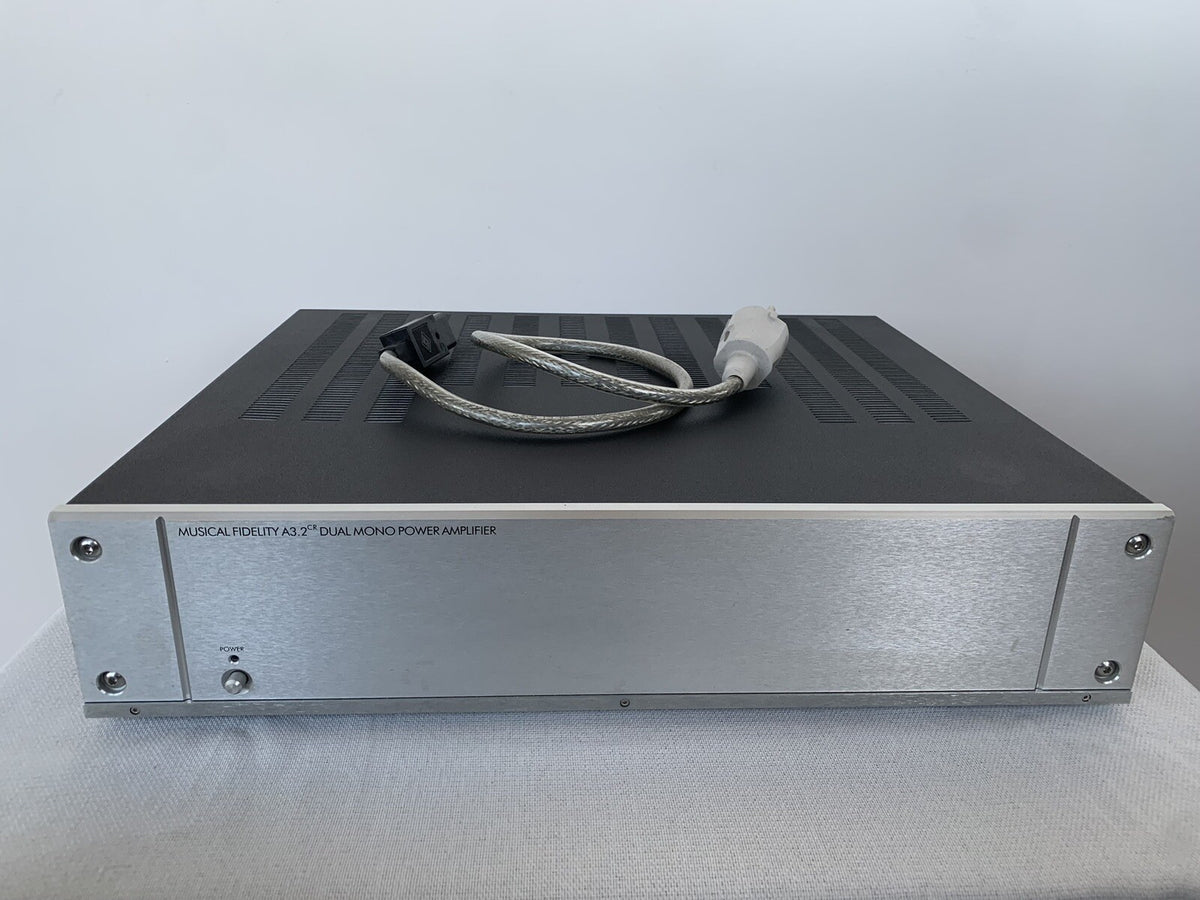 Musical Fidelity A3.2 CR Dual Mono Power Amplifer Endstufe Silber Vintage Retro