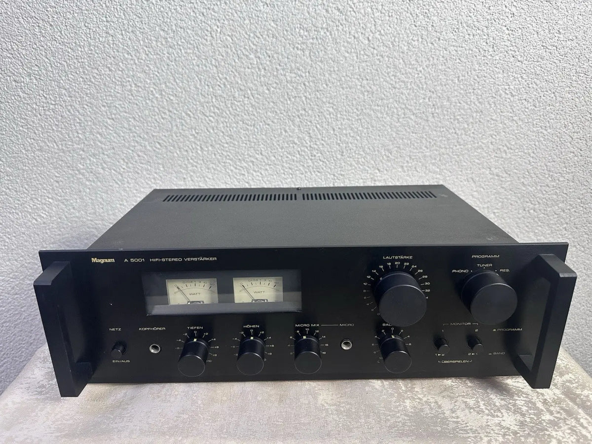 Magnum A 5001 Verstärker Amplifier Schwarz Black Vintage Retro