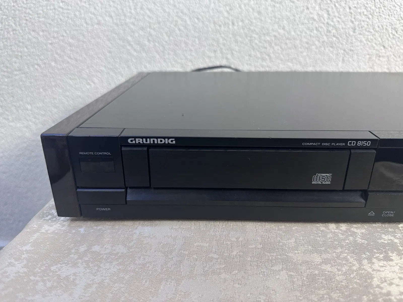 Grundig CD 8150 CD Spieler CD Player Mit Holzwangen Vintage Retro