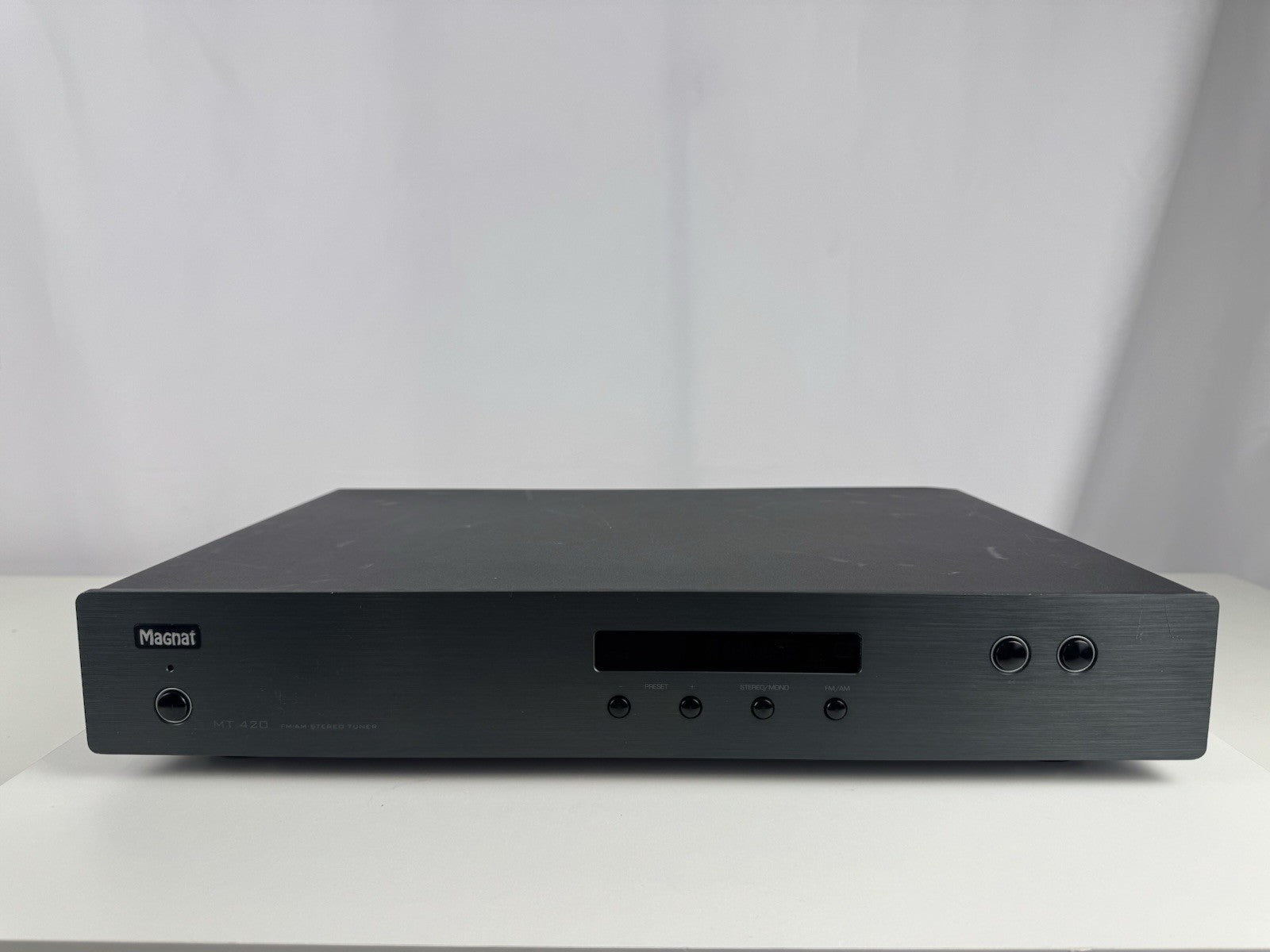 Magnat MT 420 Tuner Radio Schwarz Black Mit Bedienungsanleitung With User Manual