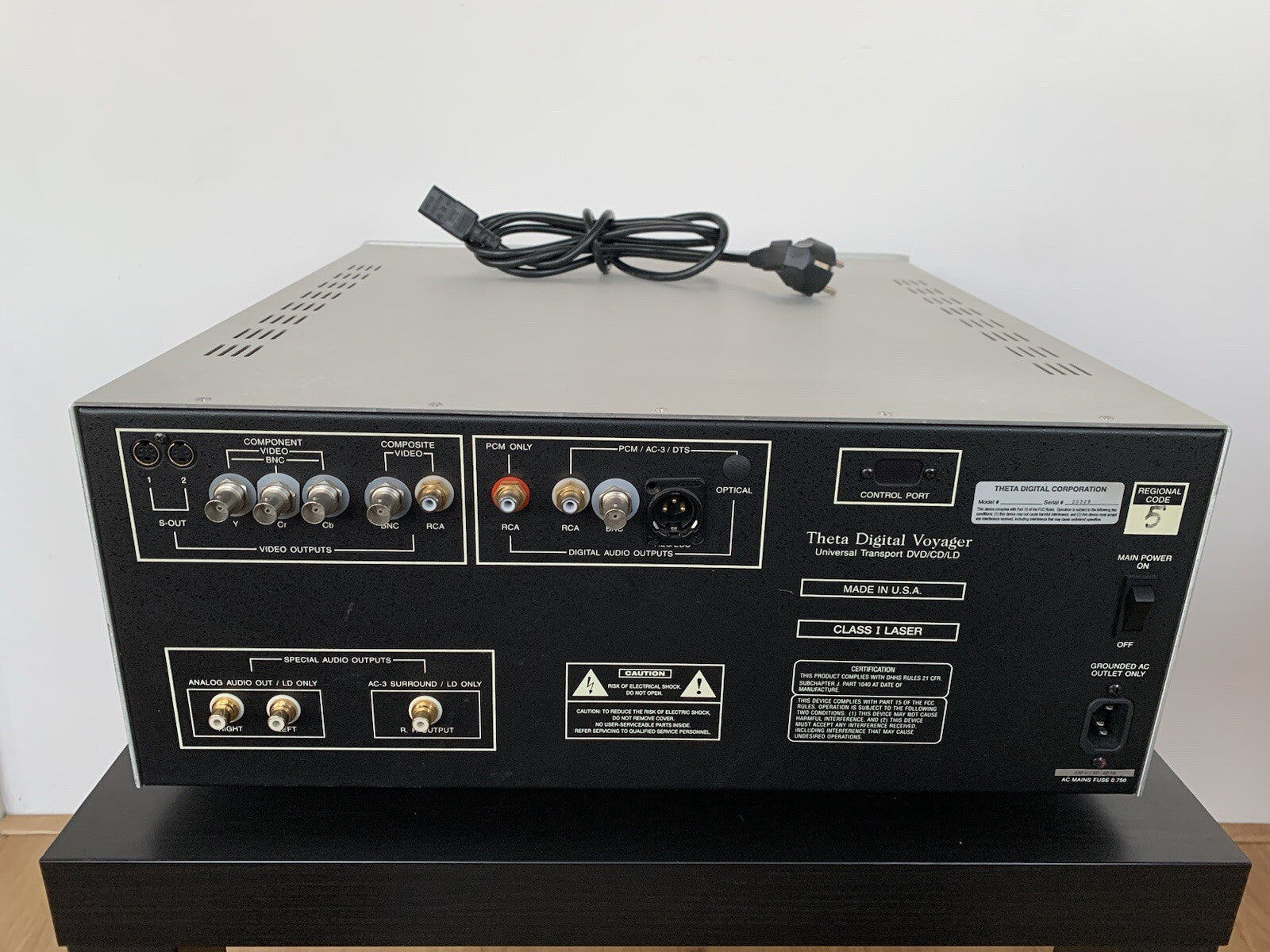 Theta Voyager Universal Transport Laser Disc Player CD DVD💿 Silber Rarität Rare
