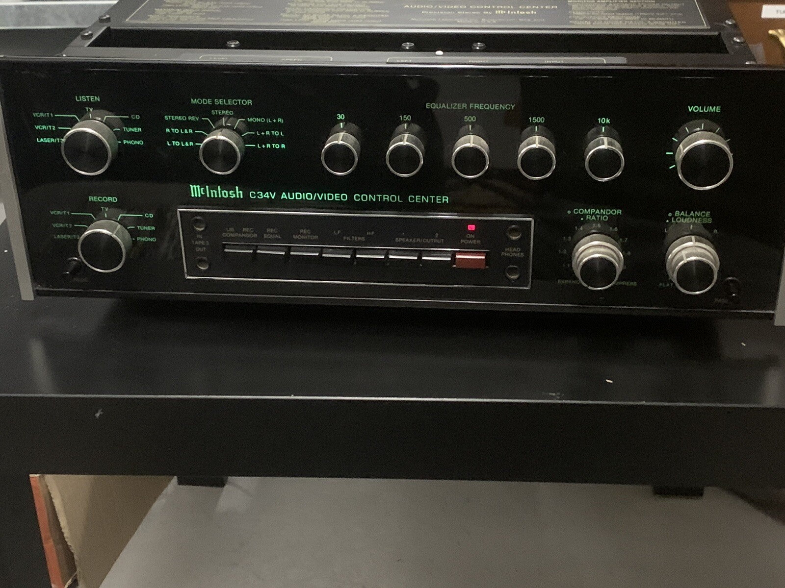 McIntosh C34V High End Vorverstärker Preamplifier Control Schwarz