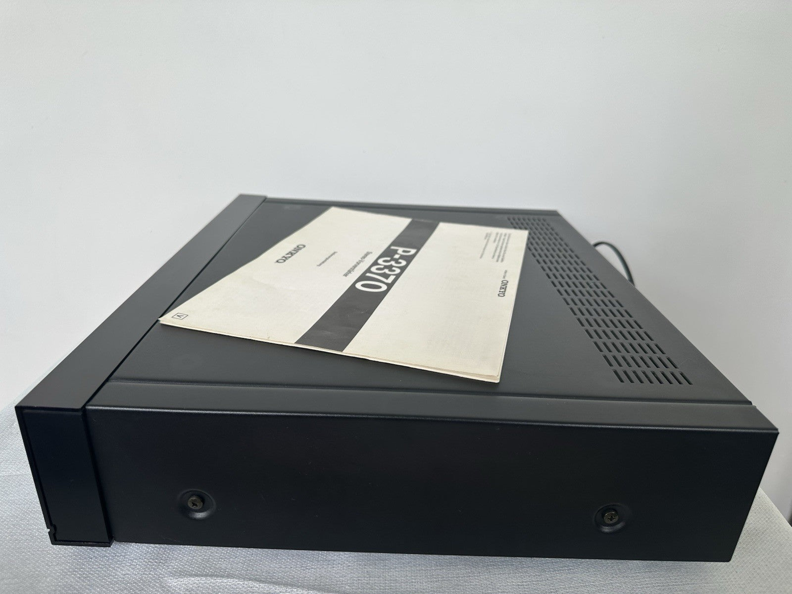 Onkyo P-3370 Vorverstärker Pre Amplifier Schwarz Mit Bedienungsanleitung