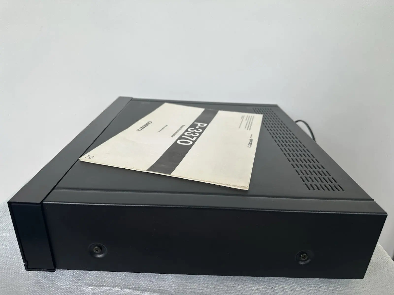 Onkyo P-3370 Vorverstärker Pre Amplifier Schwarz Mit Bedienungsanleitung