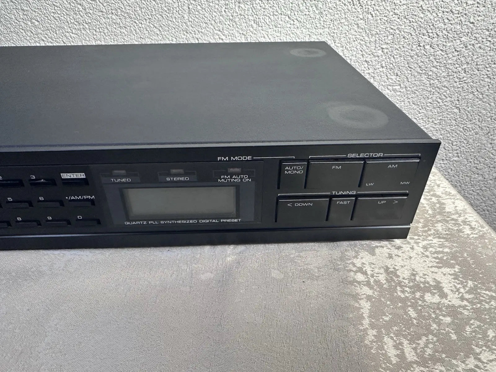 Kenwood KT-74L Tuner Radio Schwarz Black Vintage Retro