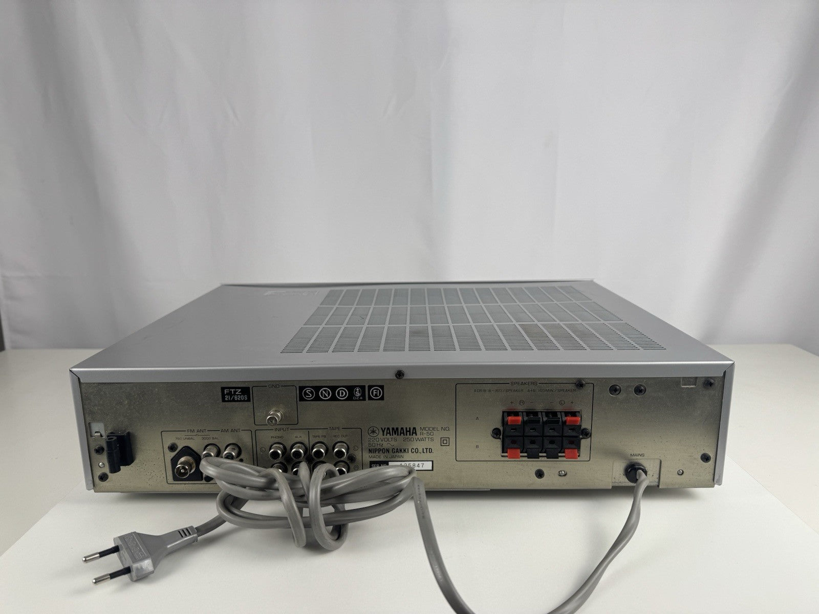 Yamaha R-50 Stereo Receiver Silber Silver Vintage Retro
