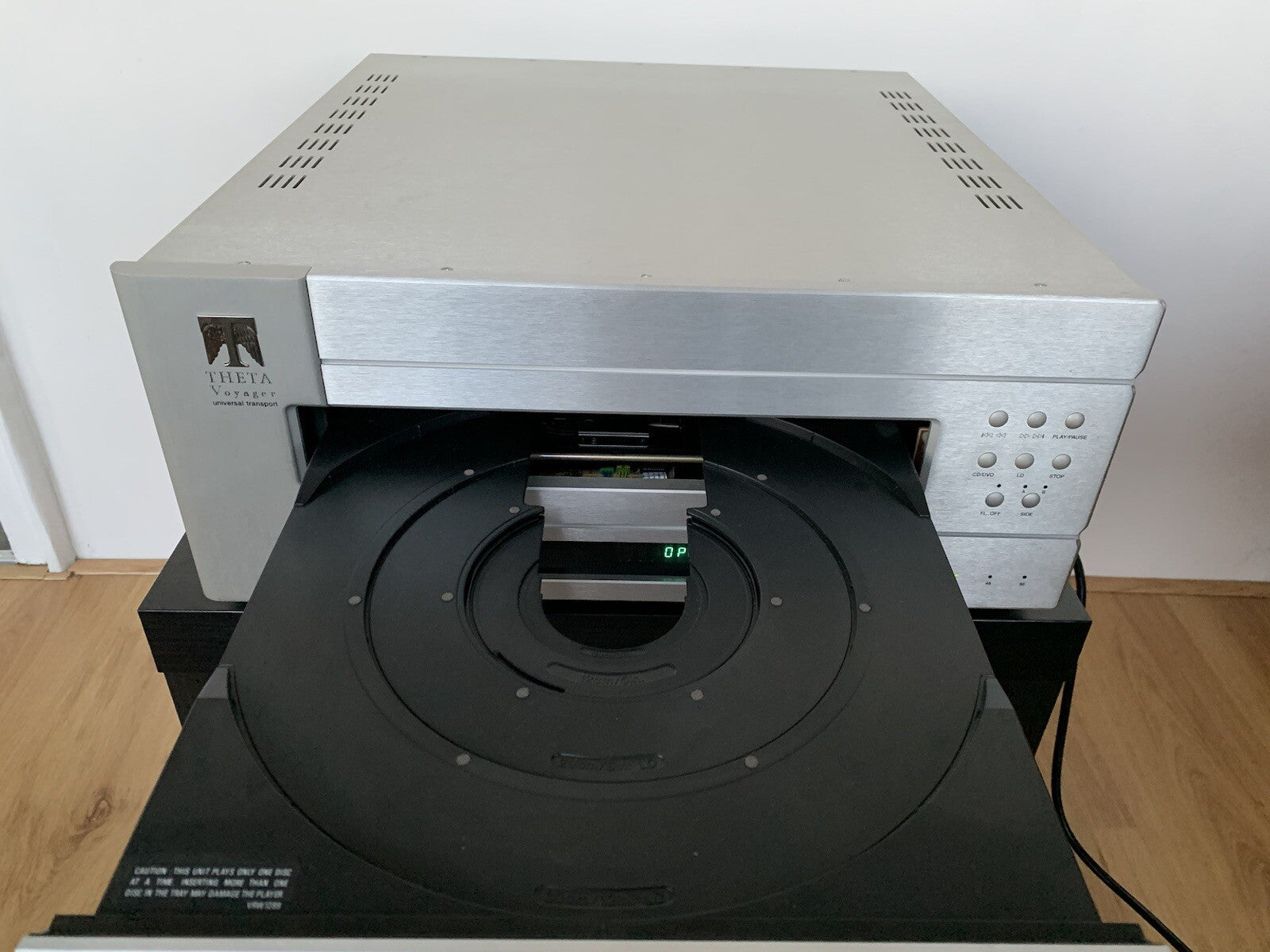Theta Voyager Universal Transport Laser Disc Player CD DVD💿 Silber Rarität Rare
