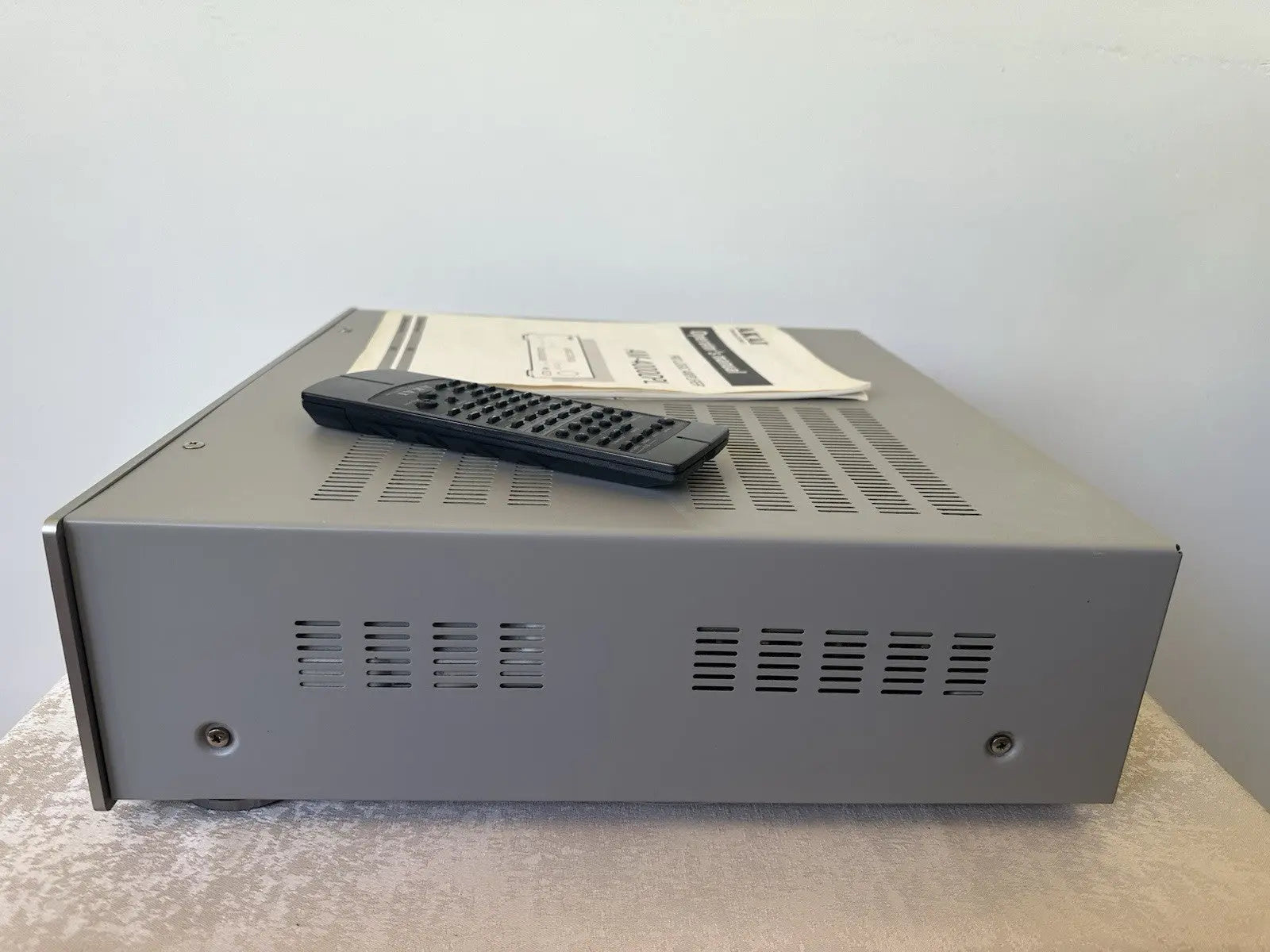 Akai AM-4000DPL  Silber AV Receiver Verstärker Surround Sound Mit FB Remote