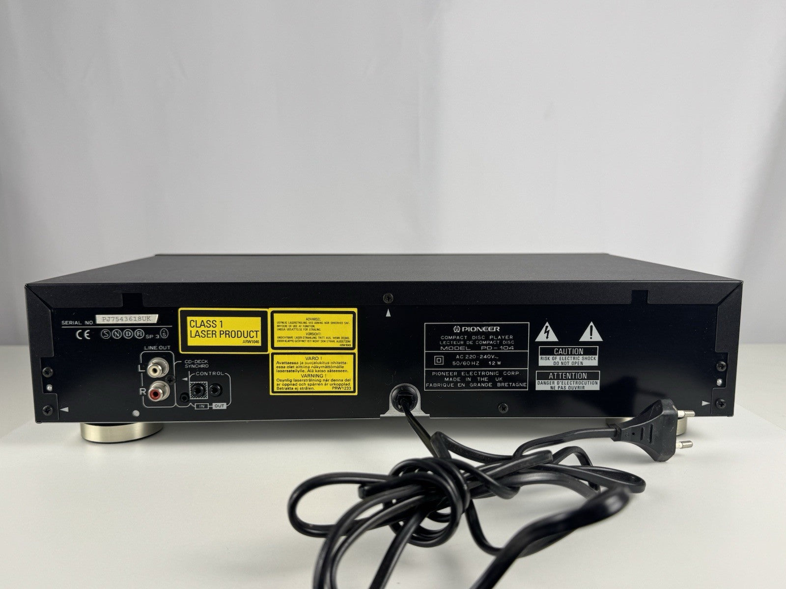Pioneer PD-104 CD Spieler CD Player Schwarz Black Vintage Retro