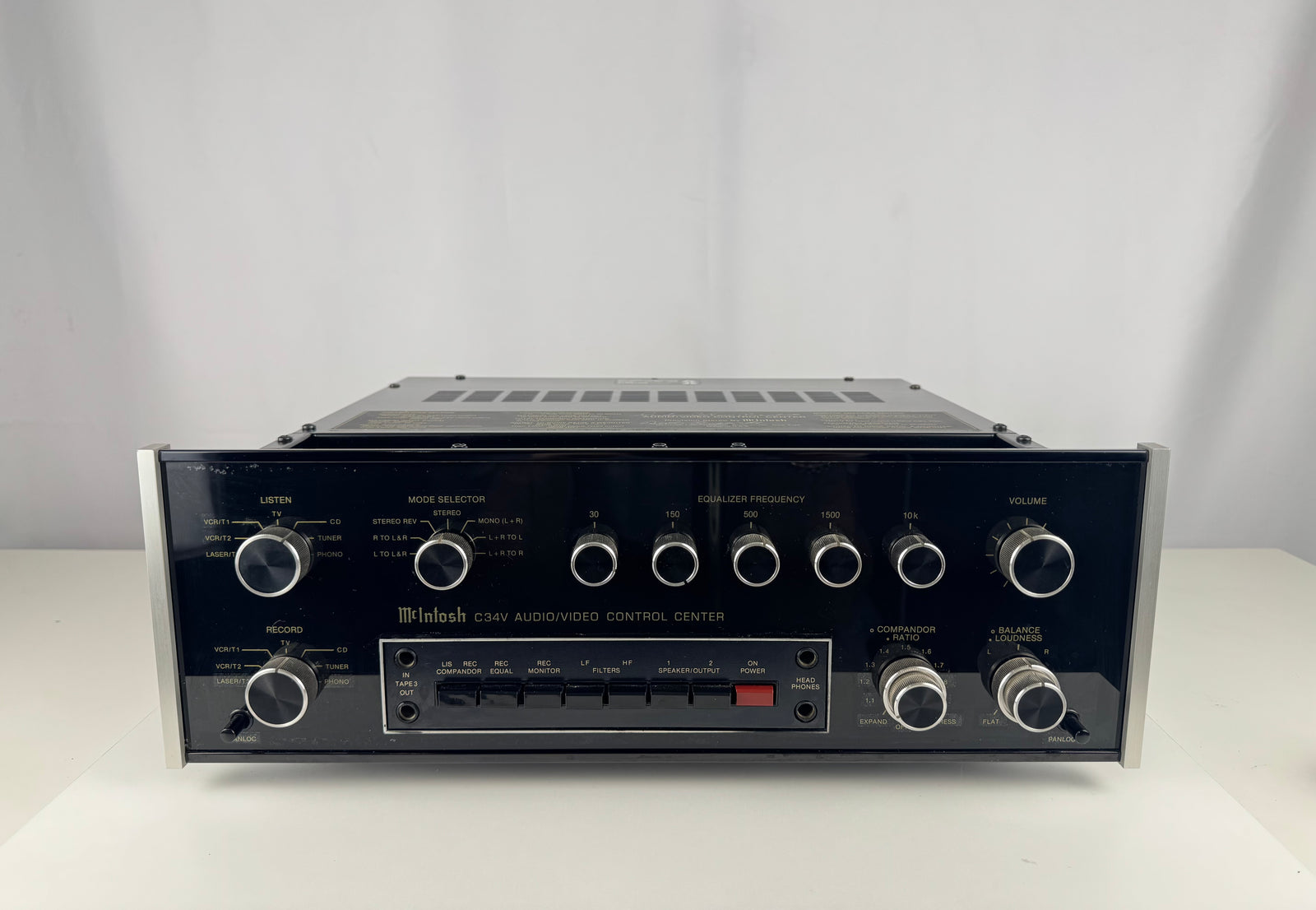 McIntosh C34V High End Vorverstärker Preamplifier Control Schwarz
