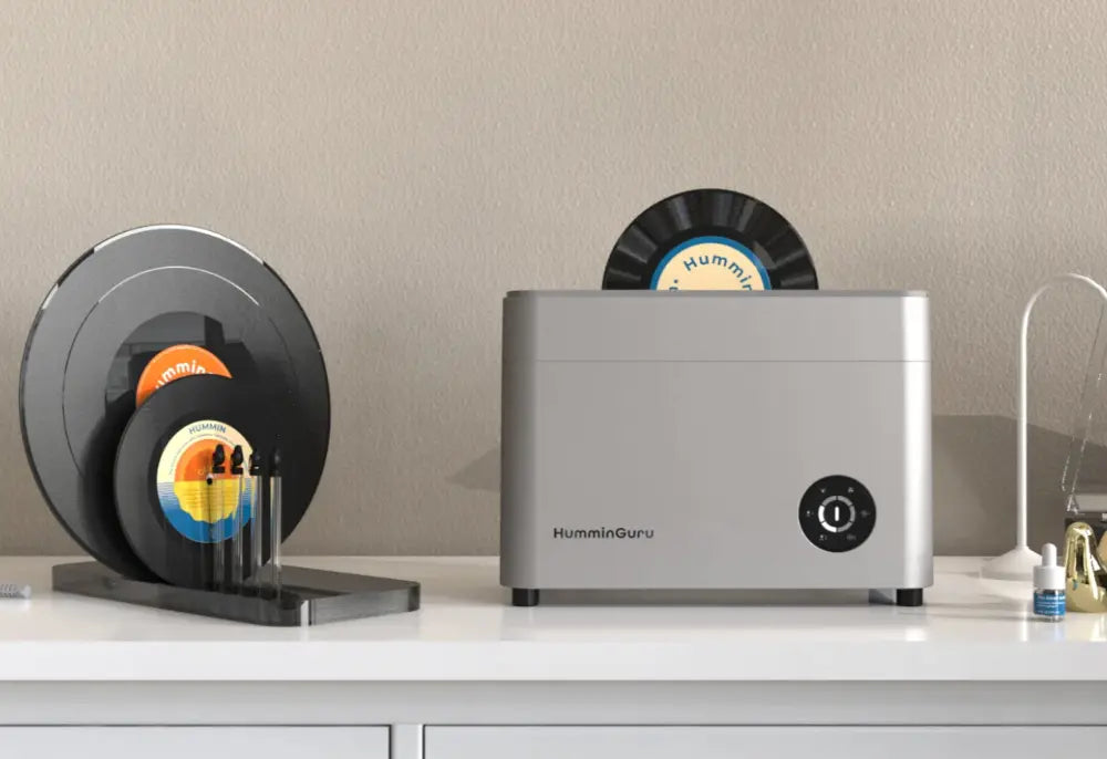 HumminGuru NOVA Advanced Ultraschall-Schallplattenreiniger (White Sand) Audio Everywhere