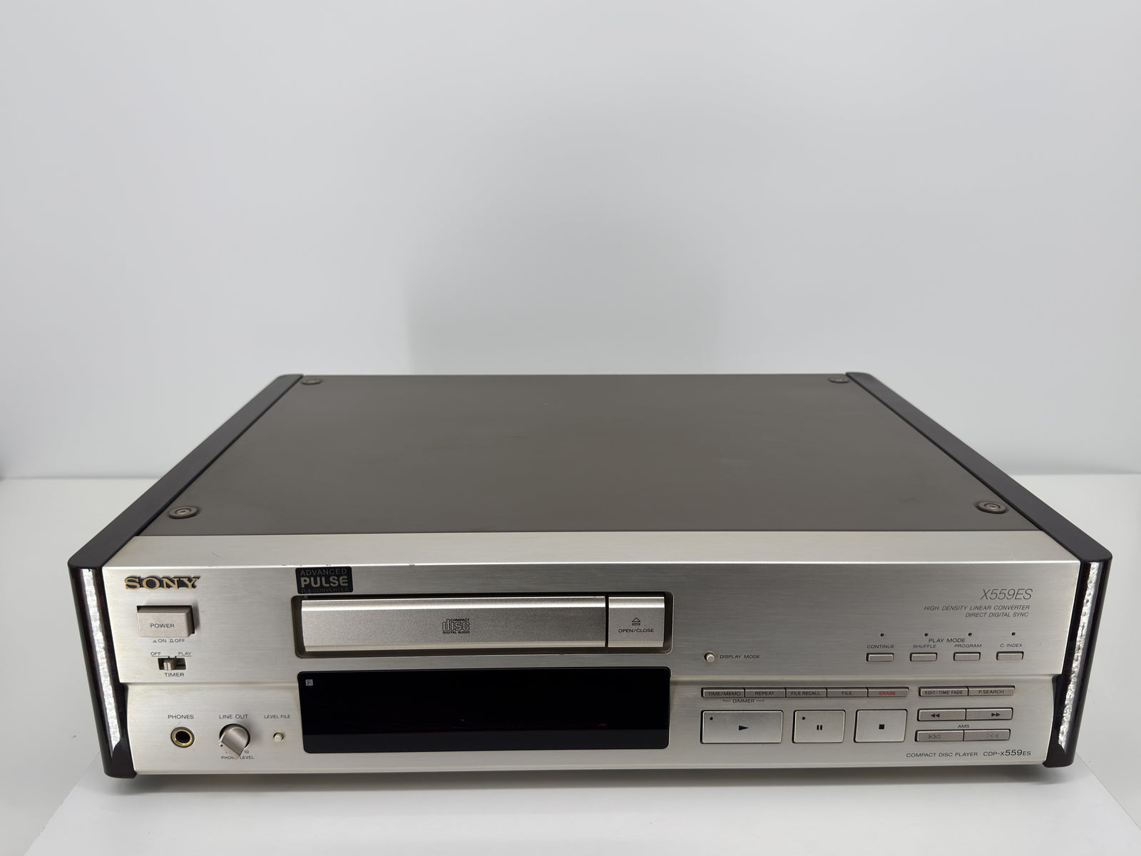 Sony_CDP-X559ES_CD_Spieler