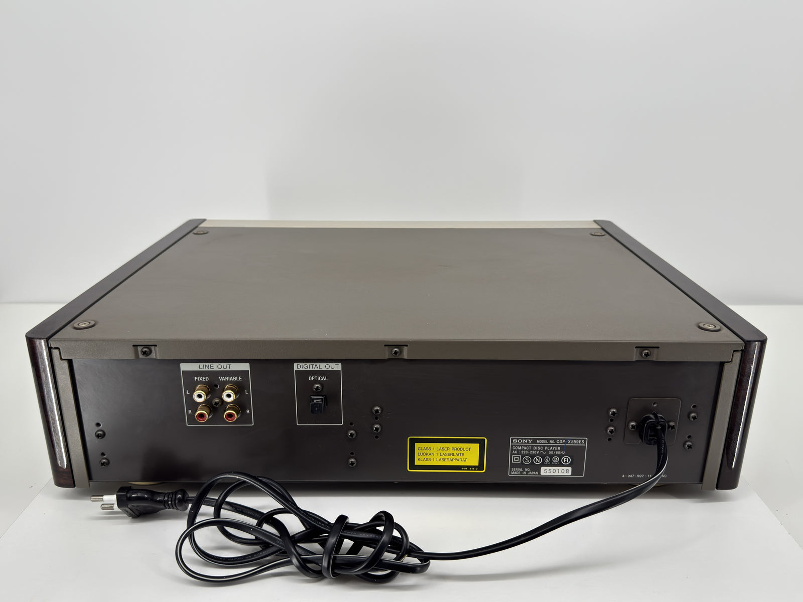 Sony_CDP-X559ES_CD_Spieler_2